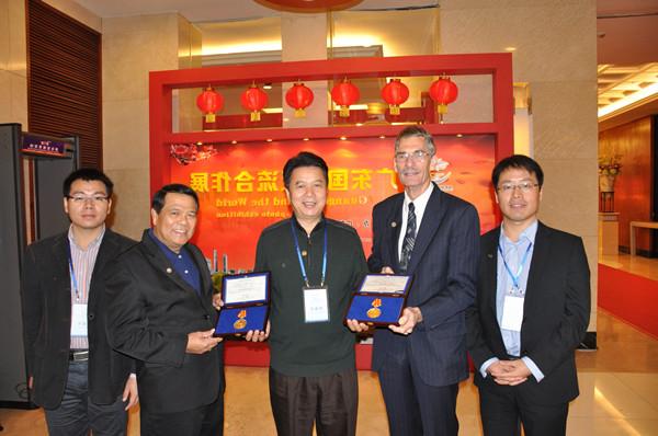 Two Foreign Experts Recommended by GDAAS Gained “The First Guangdong International Friendship Contribution Award”